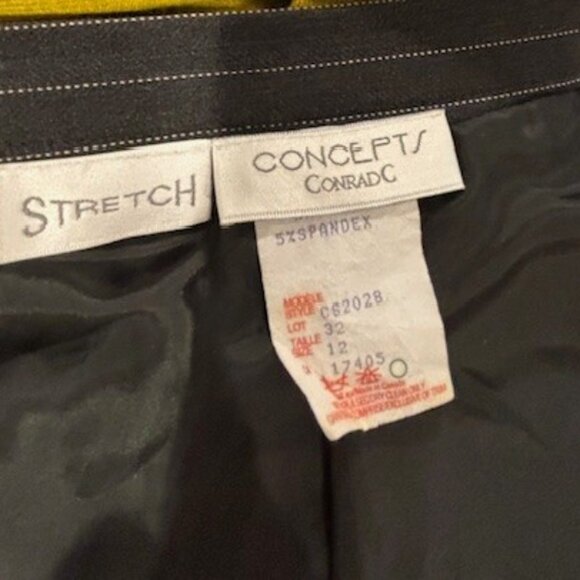 Two Piece Suit - Picture 9 of 10